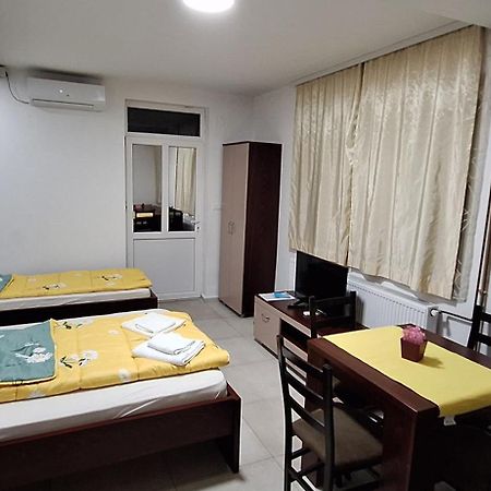 Apartment Delfina Ohrid Bagian luar foto